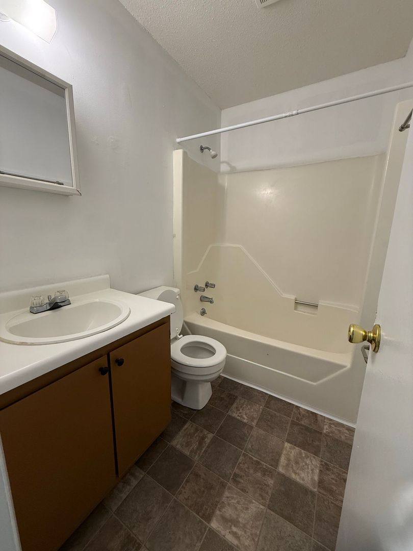 House for rent at 136 Village Court, Jacksonville, NC 28540