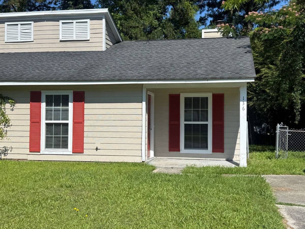 House for rent at 136 Village Court, Jacksonville, NC 28540
