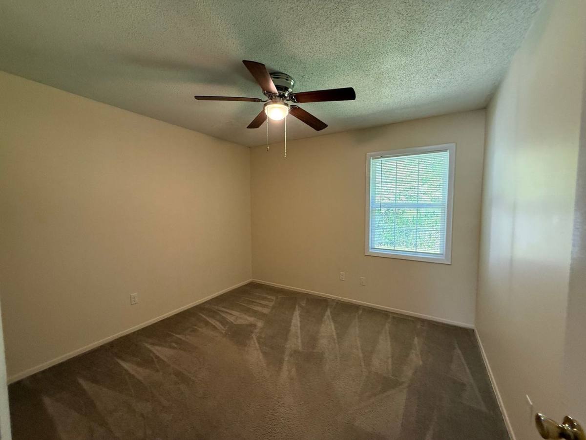 House for rent at 136 Village Court, Jacksonville, NC 28540