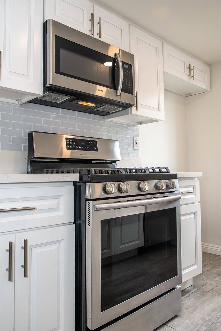 Apartment for rent at 226 E Elmwood Ave, Burbank, CA 91502