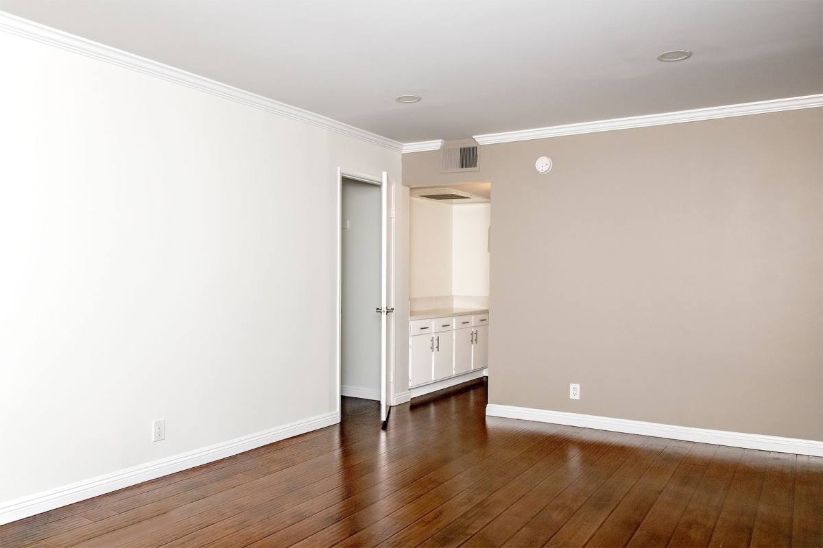 Apartment for rent at 226 E Elmwood Ave, Burbank, CA 91502