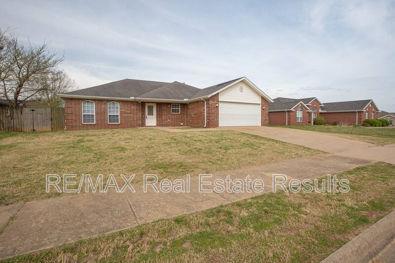 House for rent at 1902 SW Fremont St, Bentonville, AR 72713