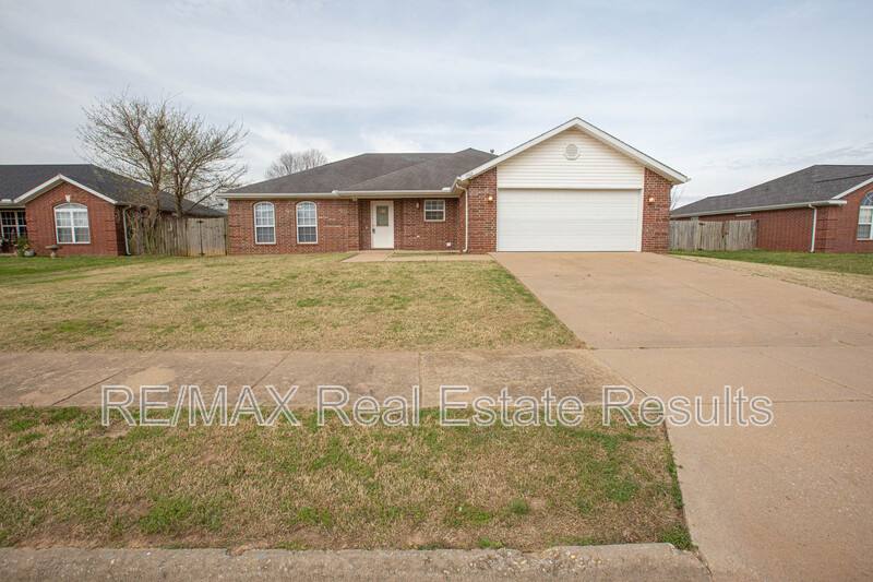 House for rent at 1902 SW Fremont St, Bentonville, AR 72713