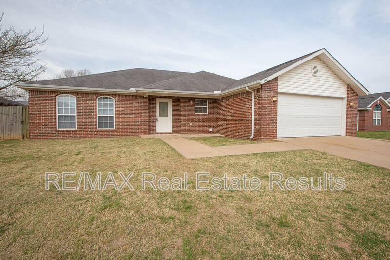 House for rent at 1902 SW Fremont St, Bentonville, AR 72713