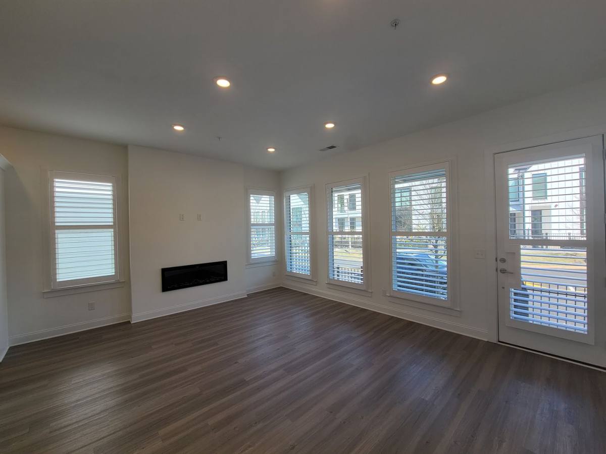 Townhouse for rent at 111 Pearl St, Woodstock, GA 30188