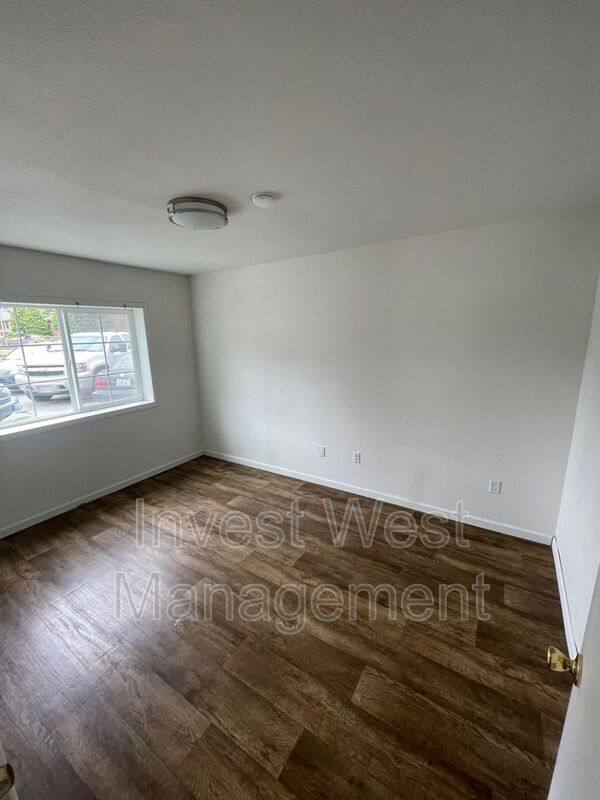 Apartment for rent at 277 Main St #3, Morton, WA 98356