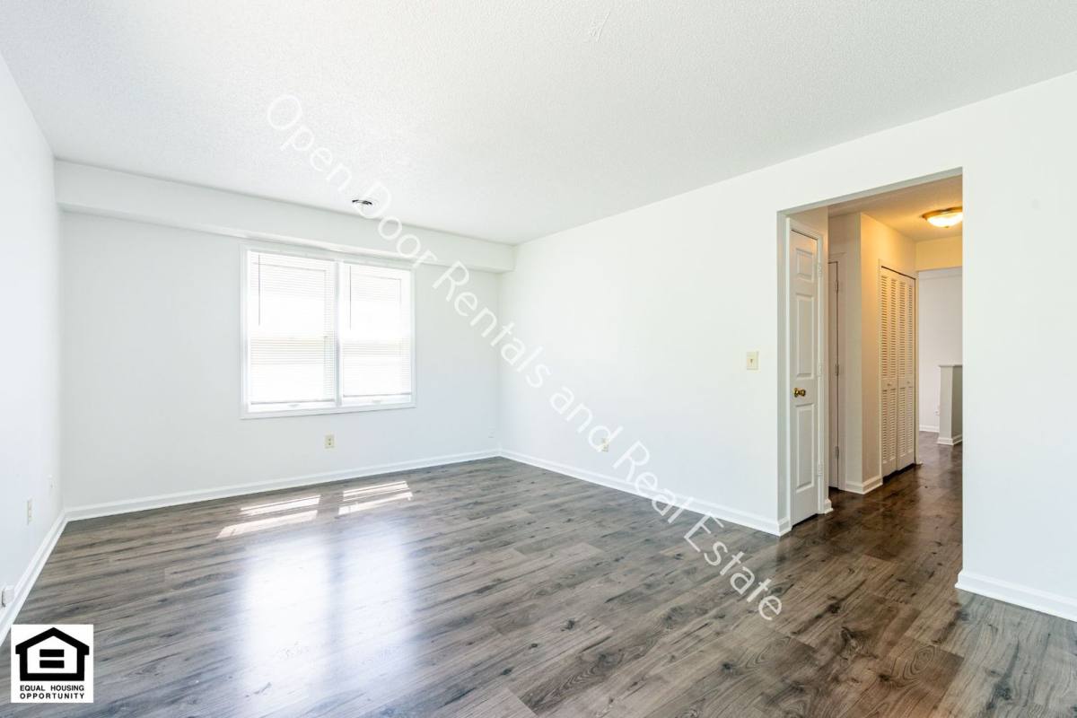 Apartment for rent at 5005 5007 Vermont Lane, Fort Wayne, IN 46815
