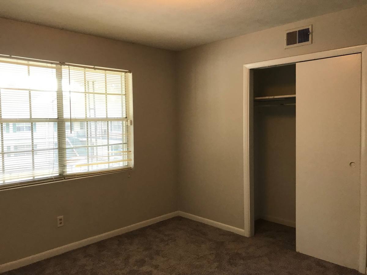 Apartment for rent at 1415 Christine Ave, Anniston, AL 36207