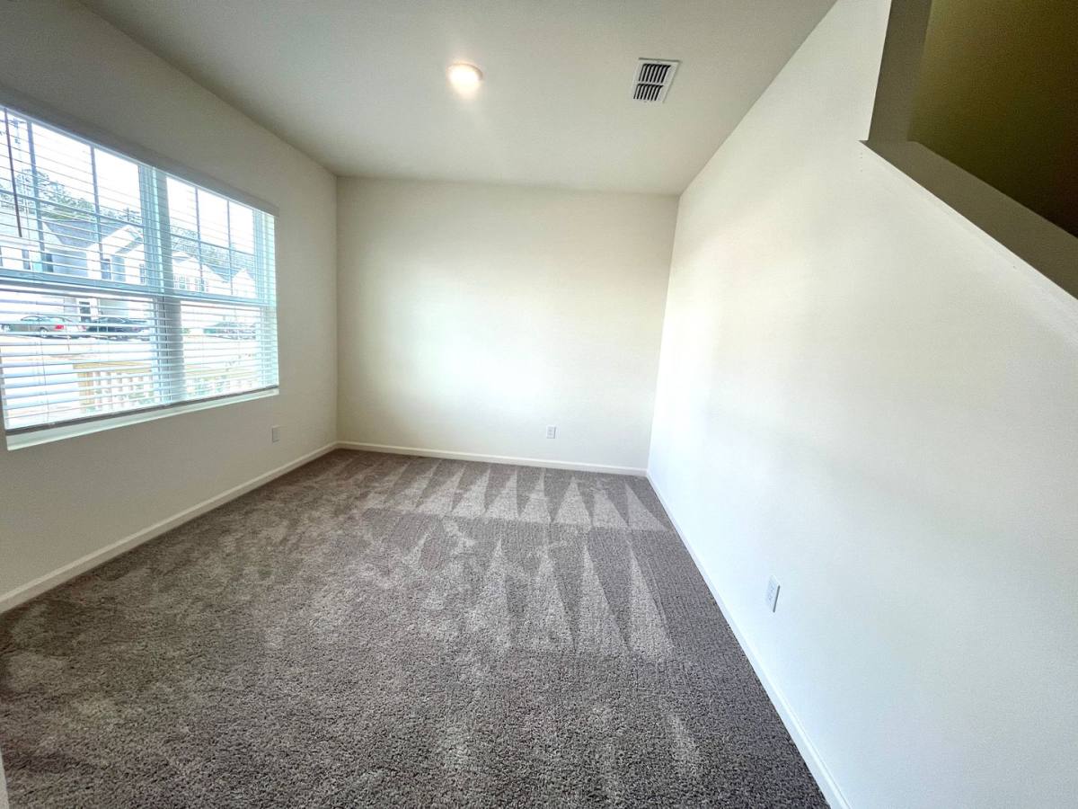 House for rent at 303 Hyde Park, Winder, GA 30680