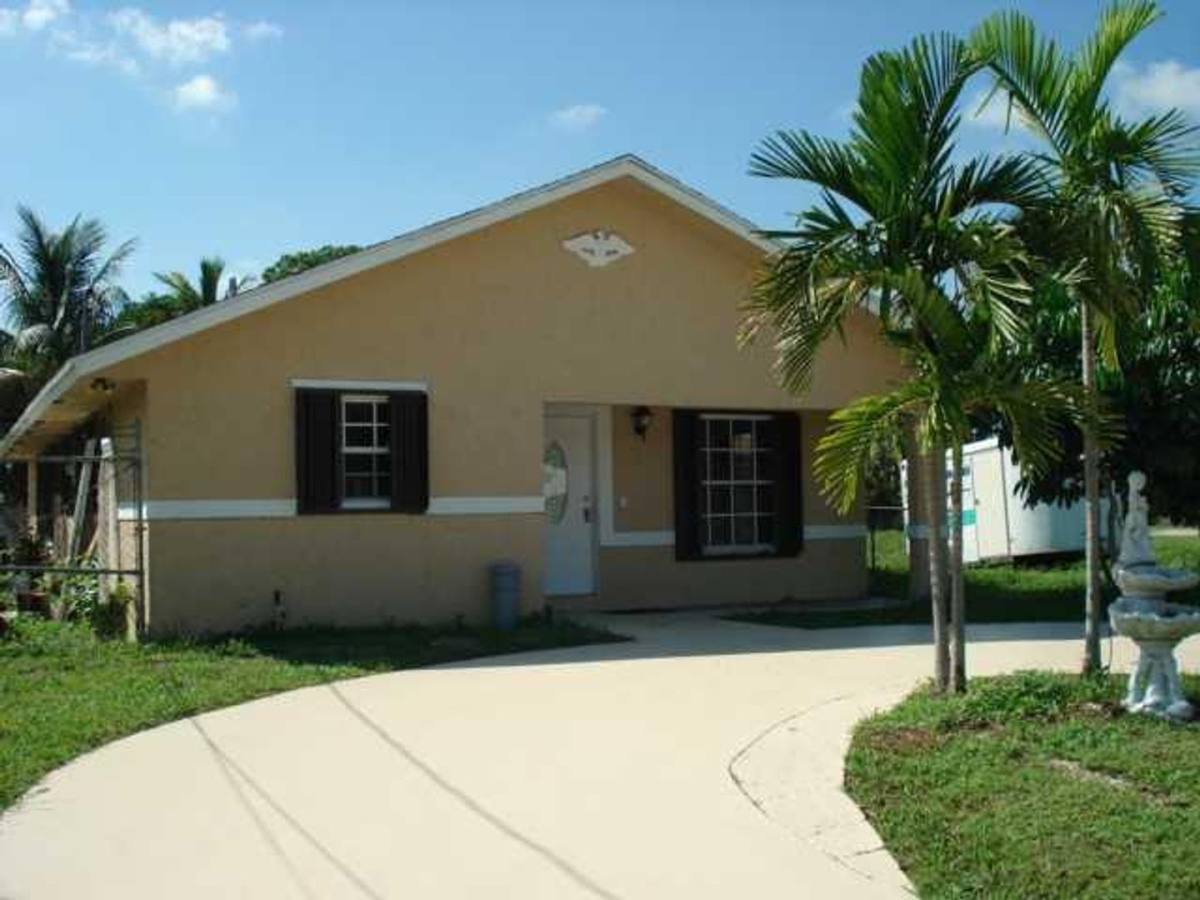 House for rent at 1880 NW 8th St, Pompano Beach, FL 33069
