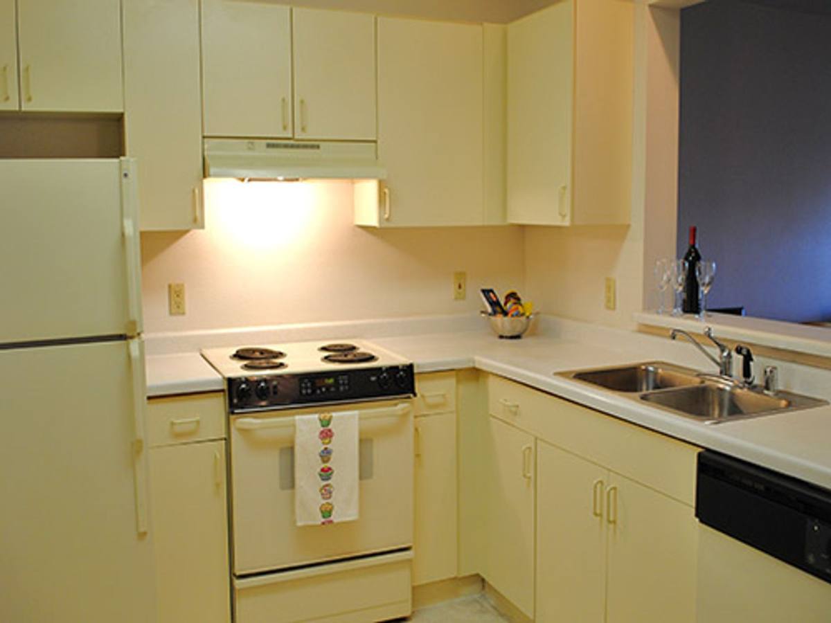 Apartment for rent at 4200 S 35th St, Milwaukee, WI 53221
