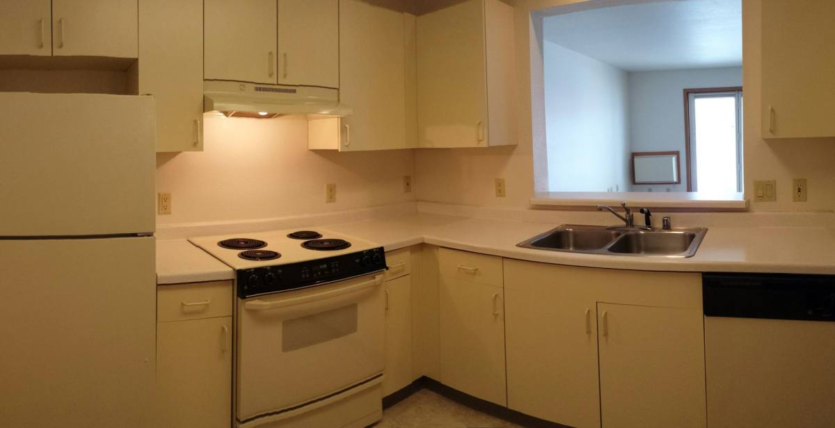 Apartment for rent at 4200 S 35th St, Milwaukee, WI 53221