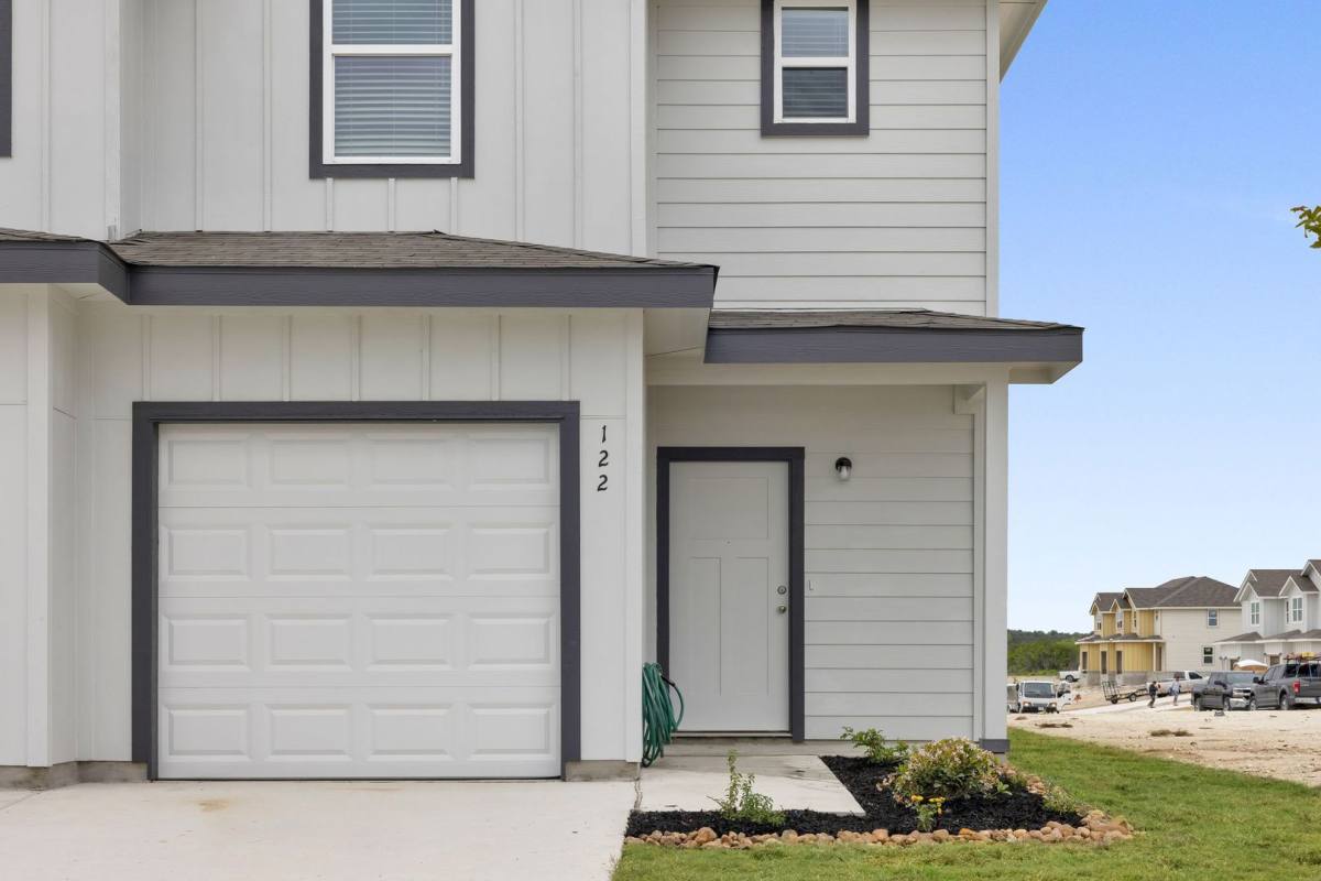 Townhouse for rent at 166 Marigold Place, San Antonio, TX 78253