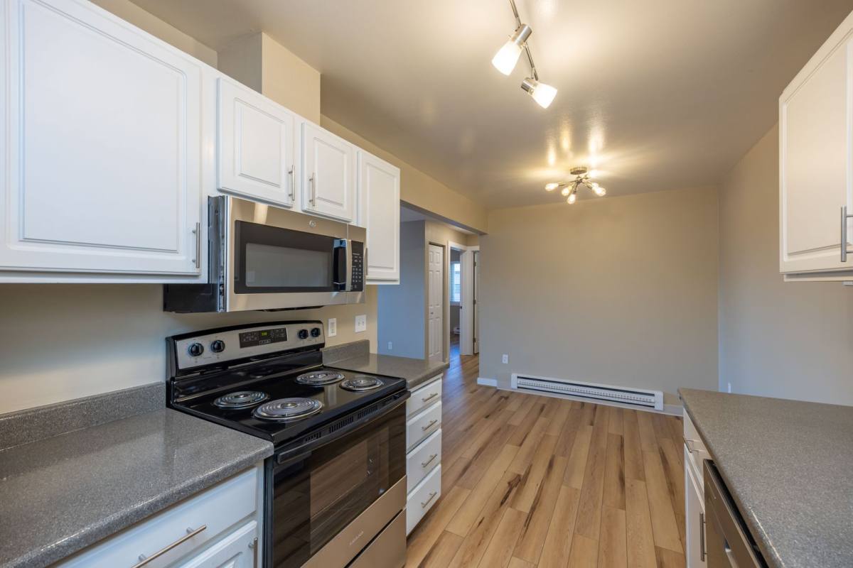 Apartment for rent at 920 N 100th St, Seattle, WA 98133