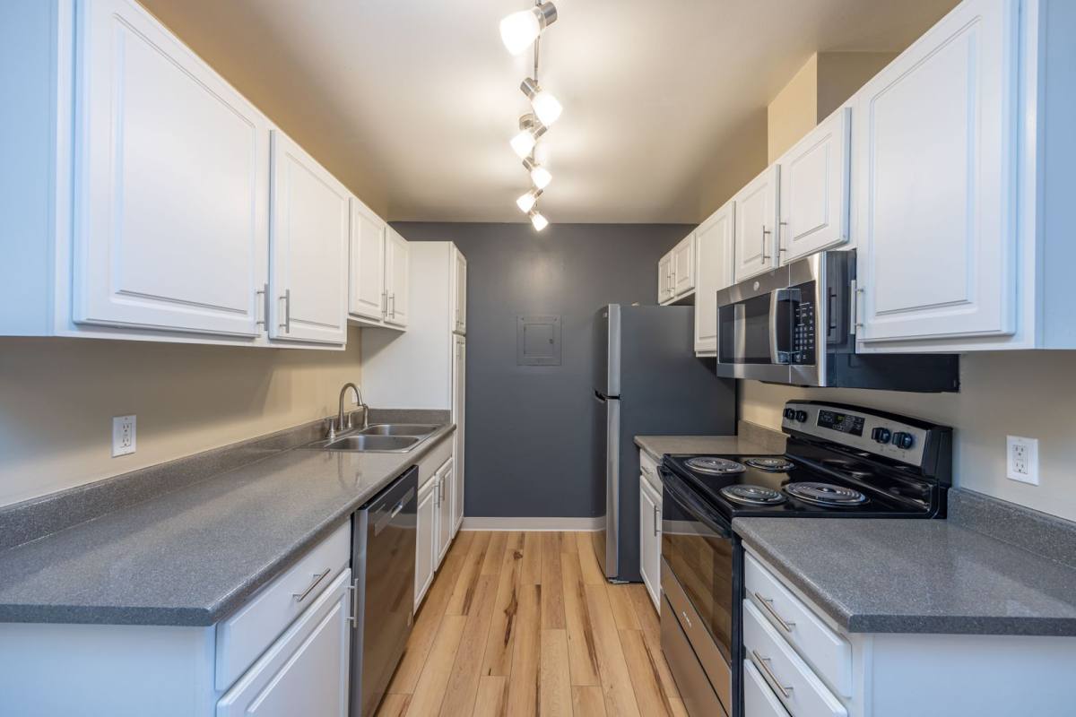 Apartment for rent at 920 N 100th St, Seattle, WA 98133