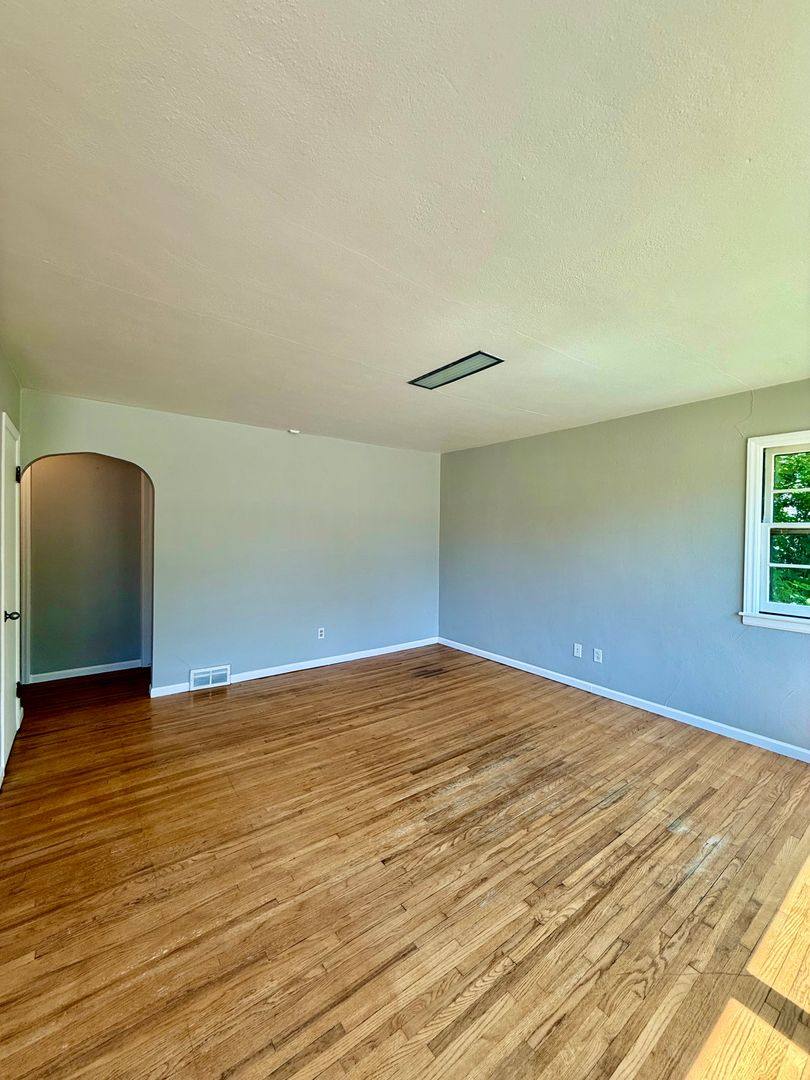 House for rent at 739 4th St NE, Valley City, ND 58072