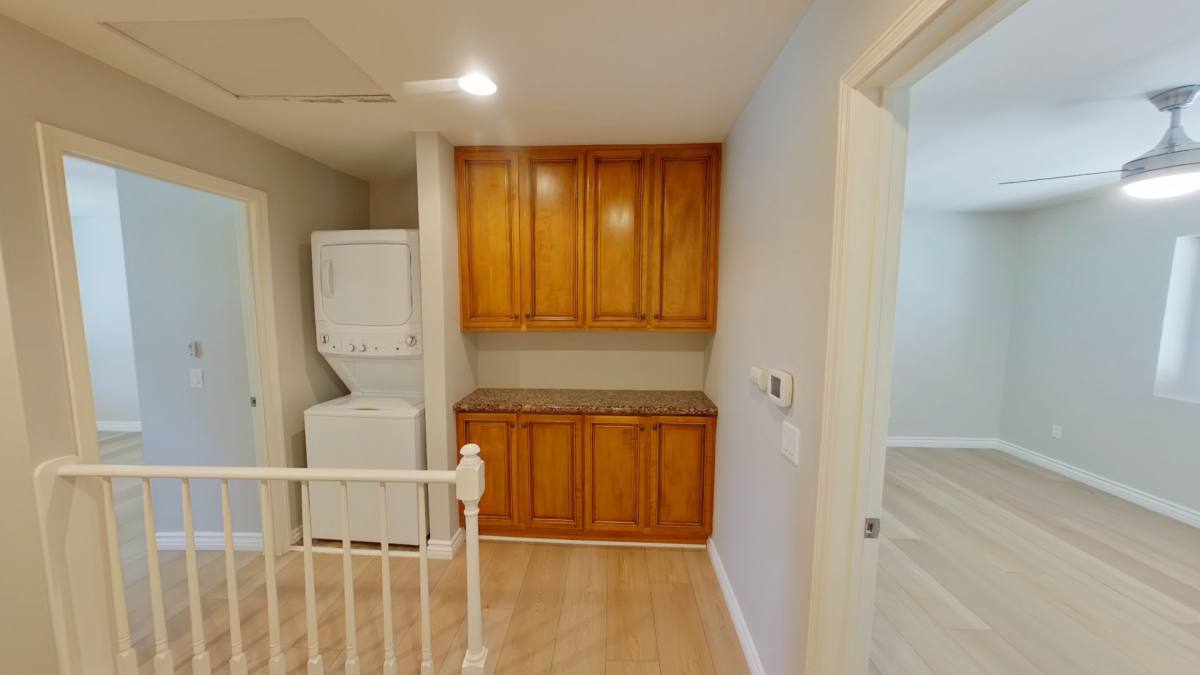 Townhouse for rent at 1940 Maple Ave, Costa Mesa, CA 92627