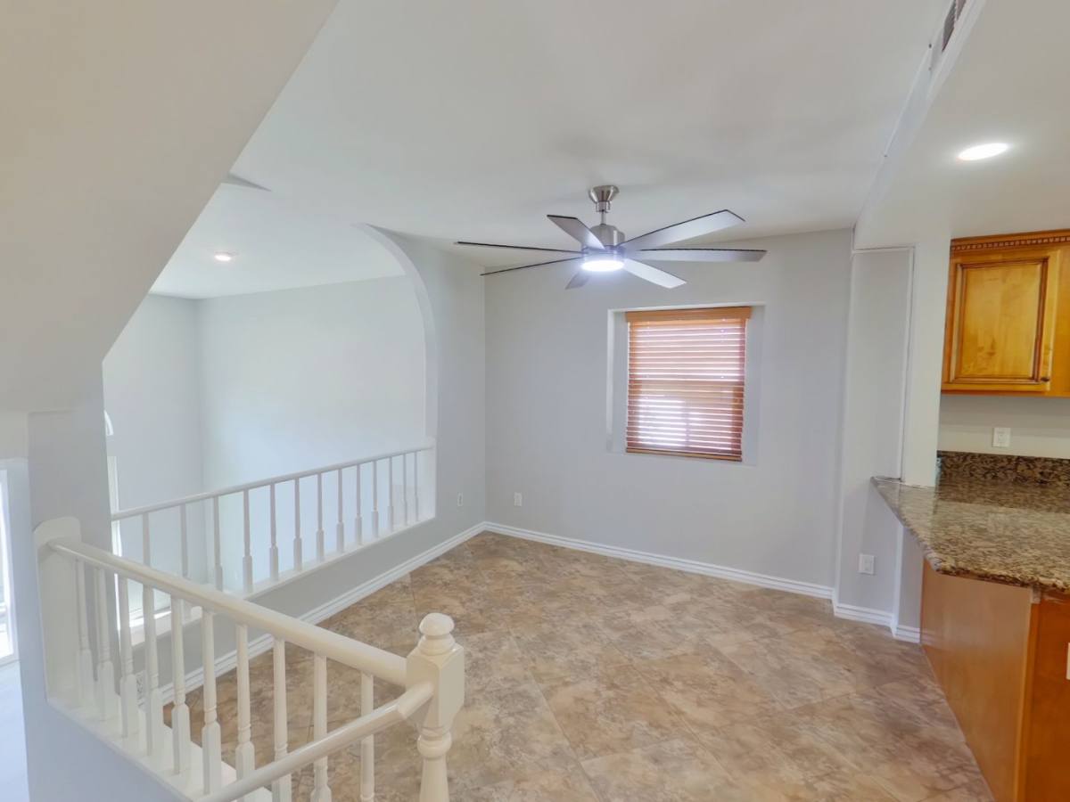 Townhouse for rent at 1940 Maple Ave, Costa Mesa, CA 92627