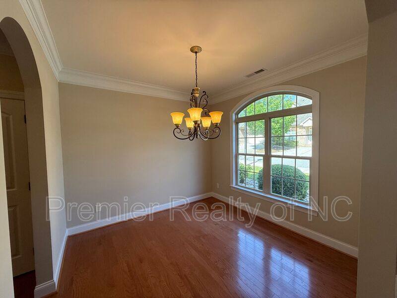 House for rent at 1476 Neville Gardens Lane, Winston Salem, NC 27103