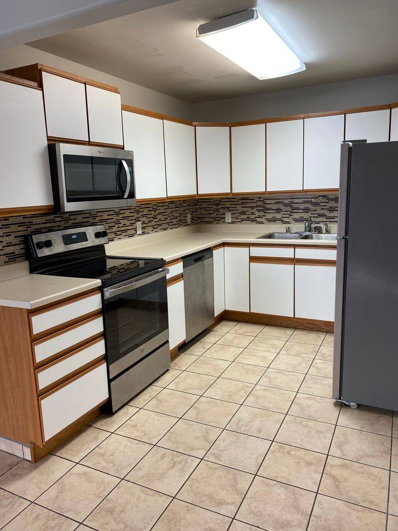 Apartment for rent at 1309 1st Ave SW, Great Falls, MT 59404