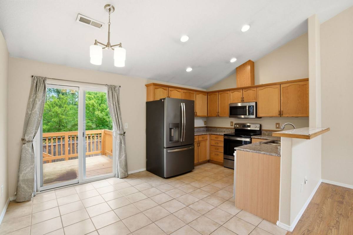House for rent at 307 NW Angela Lane, Portland, OR 97214