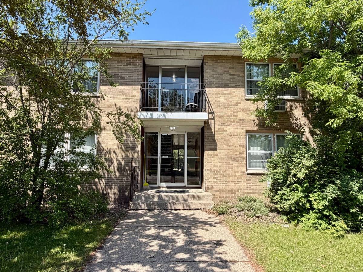 Apartment for rent at 1100 Sunset Blvd, Stevens Point, WI 54481