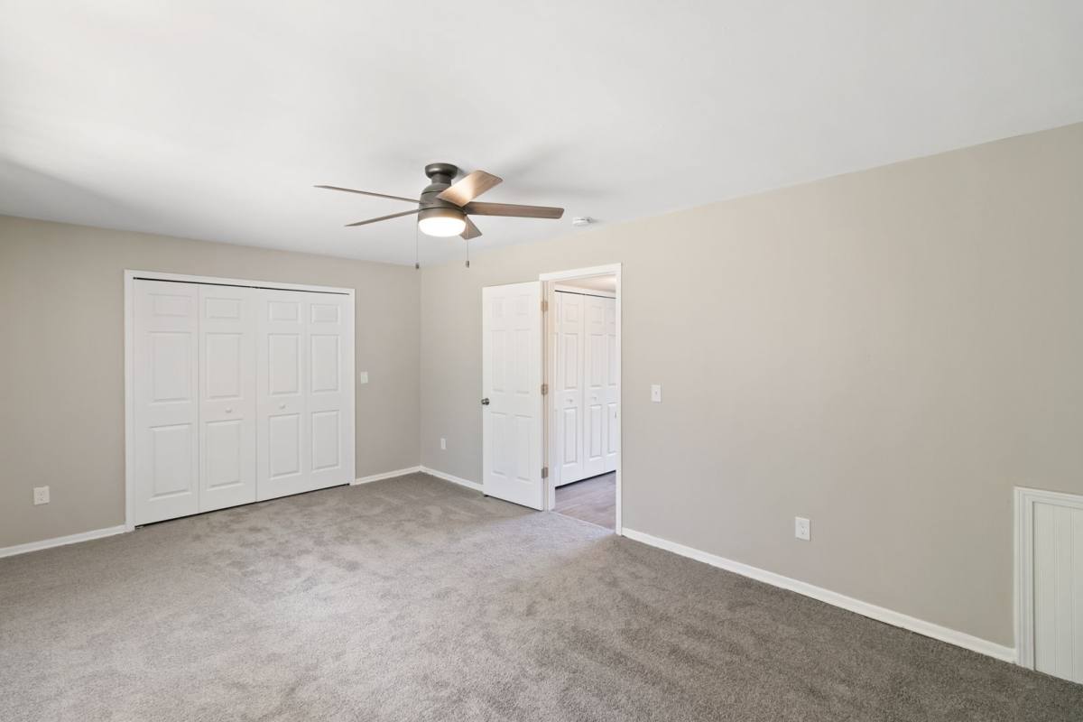 Apartment for rent at 45835 Brownell, Utica, MI 48317