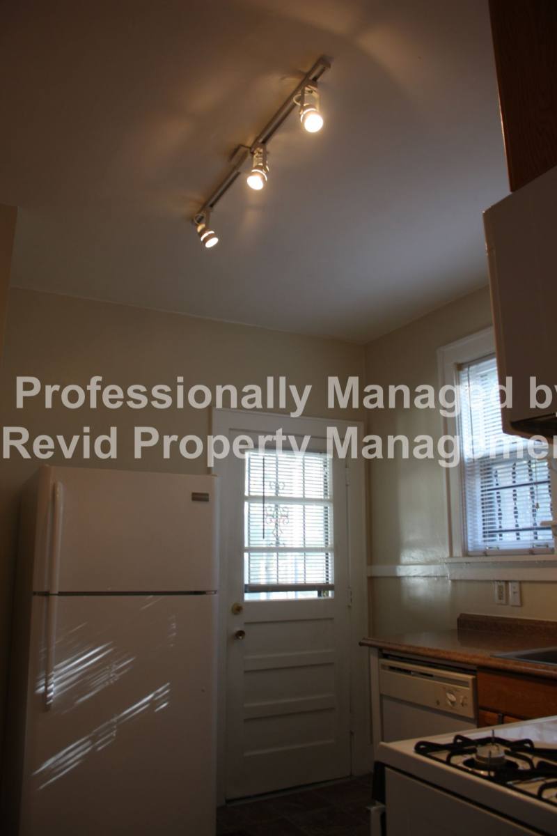 Apartment for rent at 1820 Forest, Memphis, TN 38112