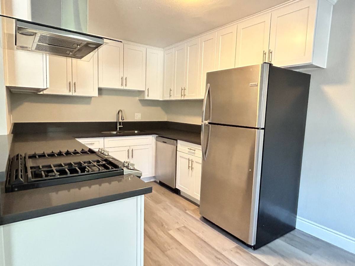 Apartment for rent at 1345 N San Gabriel Ave, Azusa, CA 91702