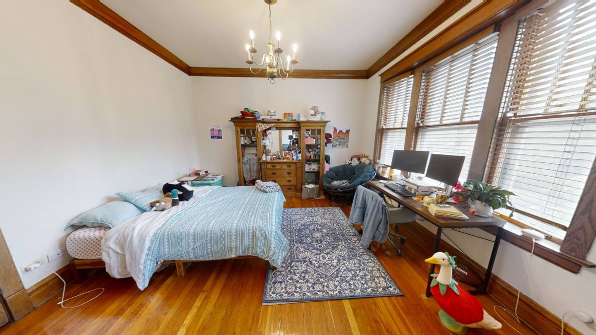 Apartment for rent at 1253 W Grace, Chicago, IL 60613