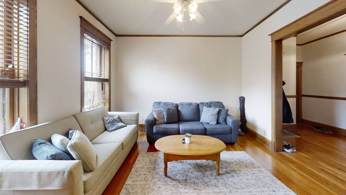 Apartment for rent at 1253 W Grace, Chicago, IL 60613
