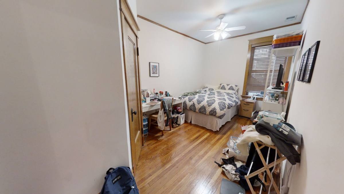 Apartment for rent at 1253 W Grace, Chicago, IL 60613