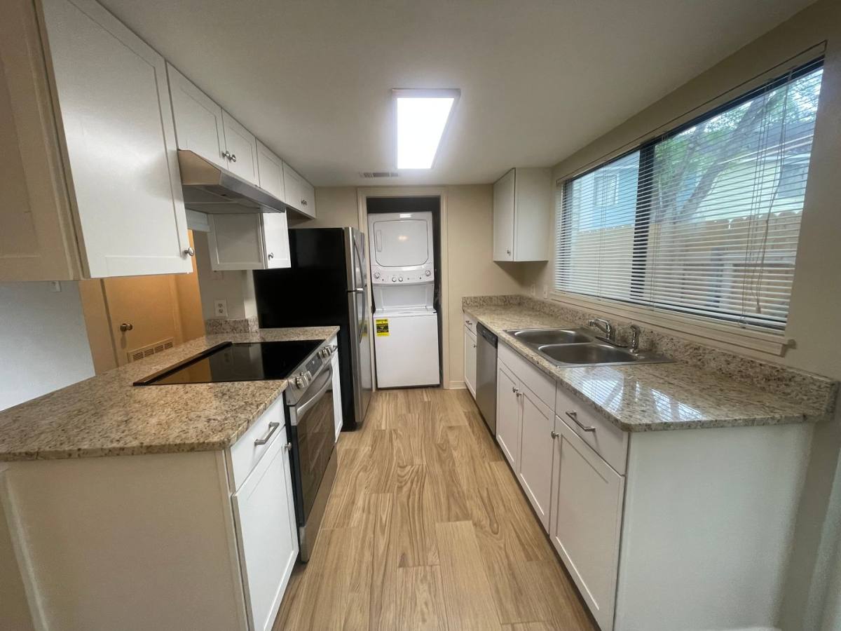 Townhouse for rent at 176 Settlers Bend, Shreveport, LA 71115