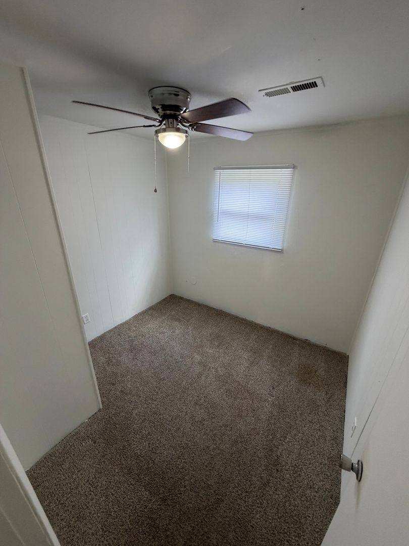 House for rent at 3241 Buckner St, Springfield, IL 62703