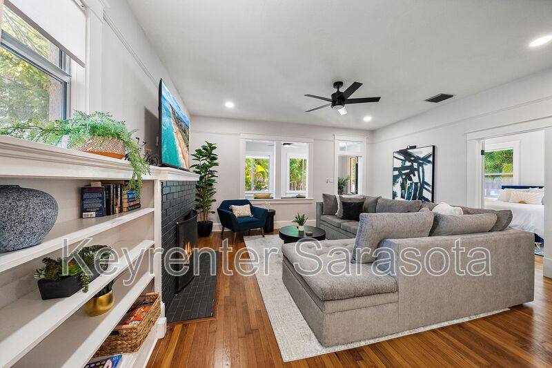 House for rent at 320 Ohio Place, Sarasota, FL 34236