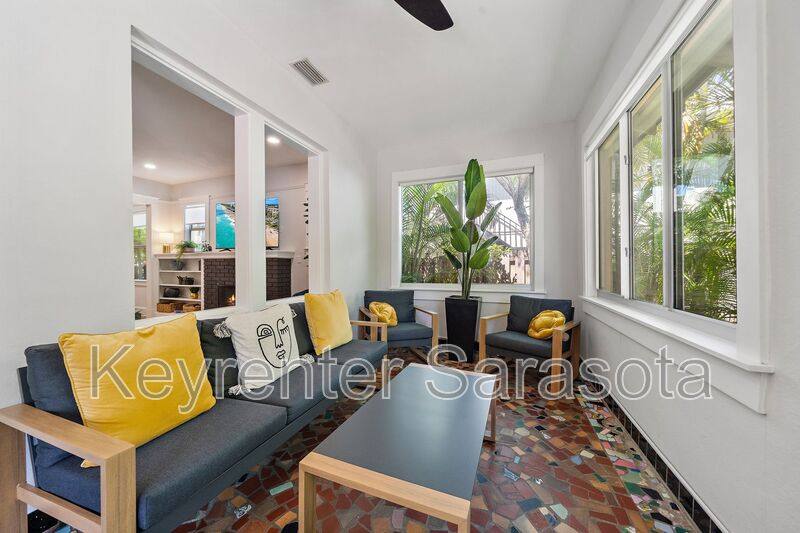 House for rent at 320 Ohio Place, Sarasota, FL 34236