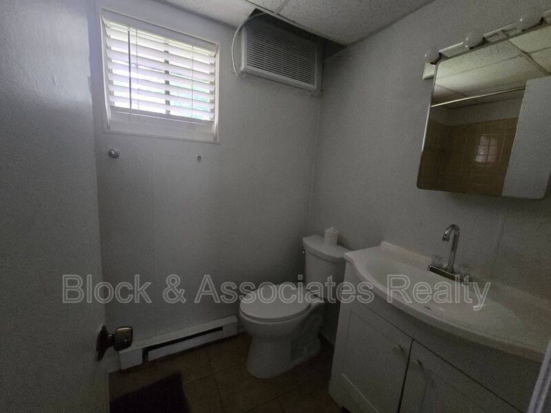 Apartment for rent at 3501 Glendale Rd #B, High Point, NC 27263