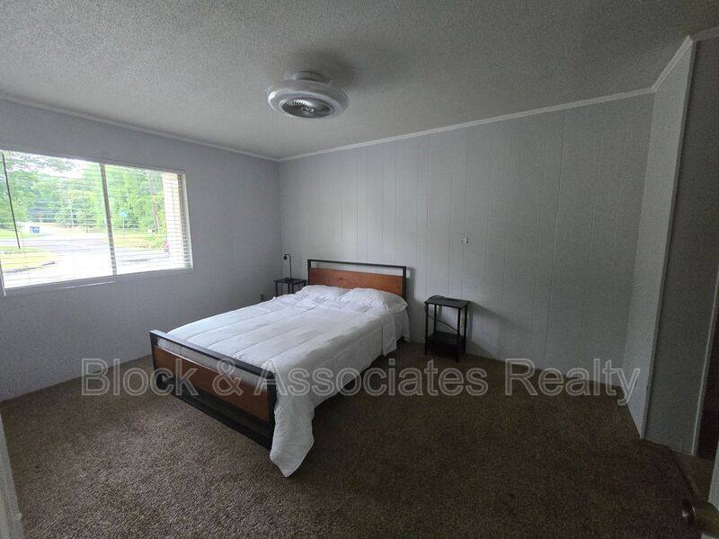 Apartment for rent at 3501 Glendale Rd #B, High Point, NC 27263