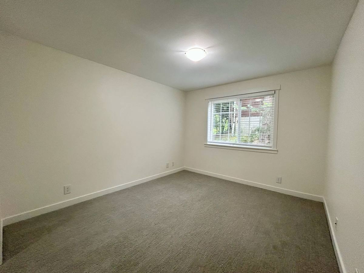 Condo for rent at 3034 128th Ave SE, Bellevue, WA 98005