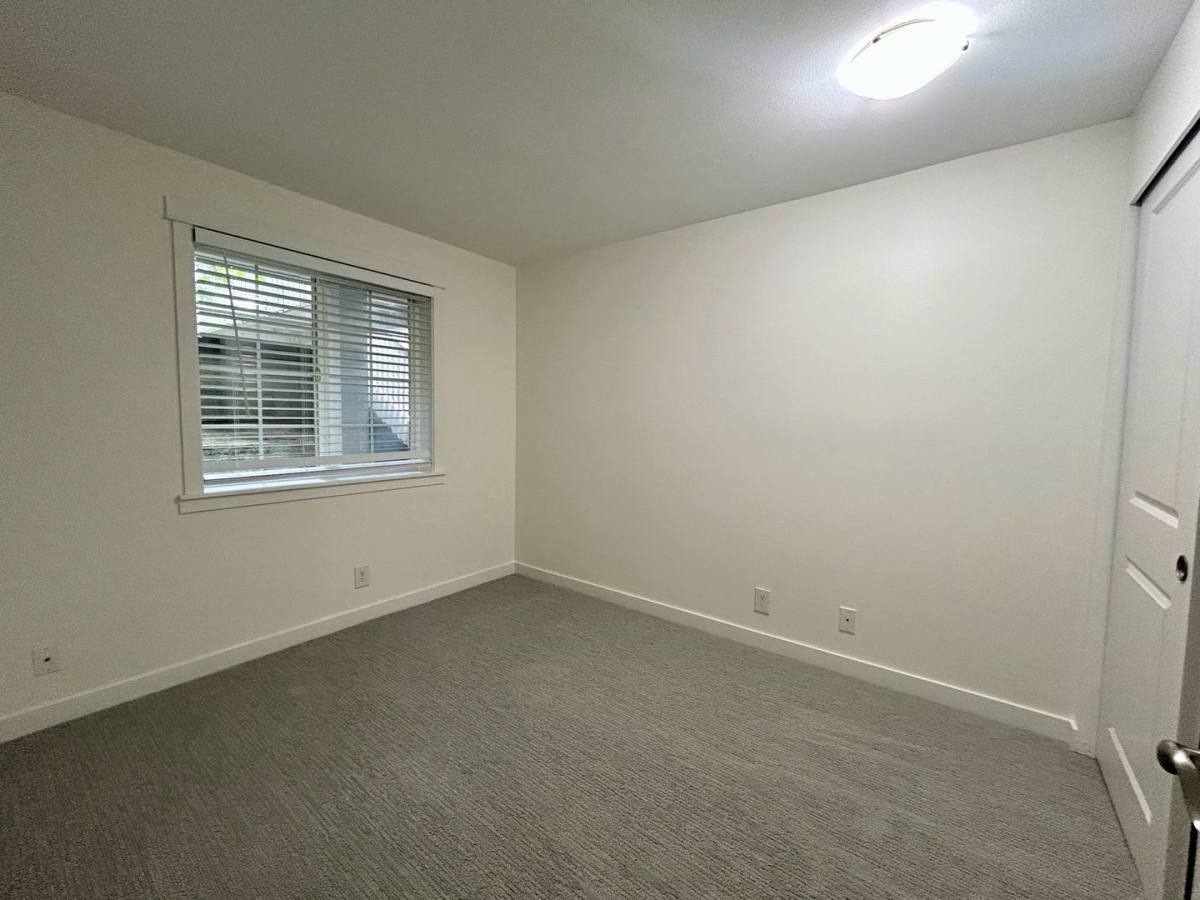 Condo for rent at 3034 128th Ave SE, Bellevue, WA 98005