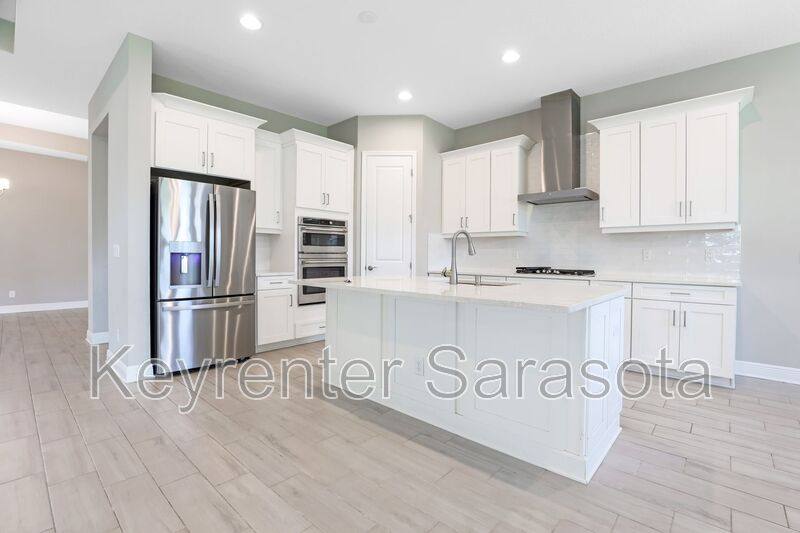 House for rent at 6133 Lungo Lago Dr, Sarasota, FL 34241