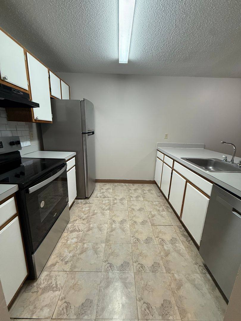 Apartment for rent at 10 Grand St, New Britain, CT 06053