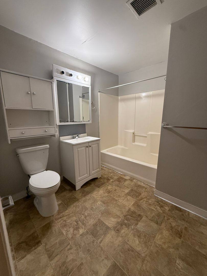 Apartment for rent at 10 Grand St, New Britain, CT 06053