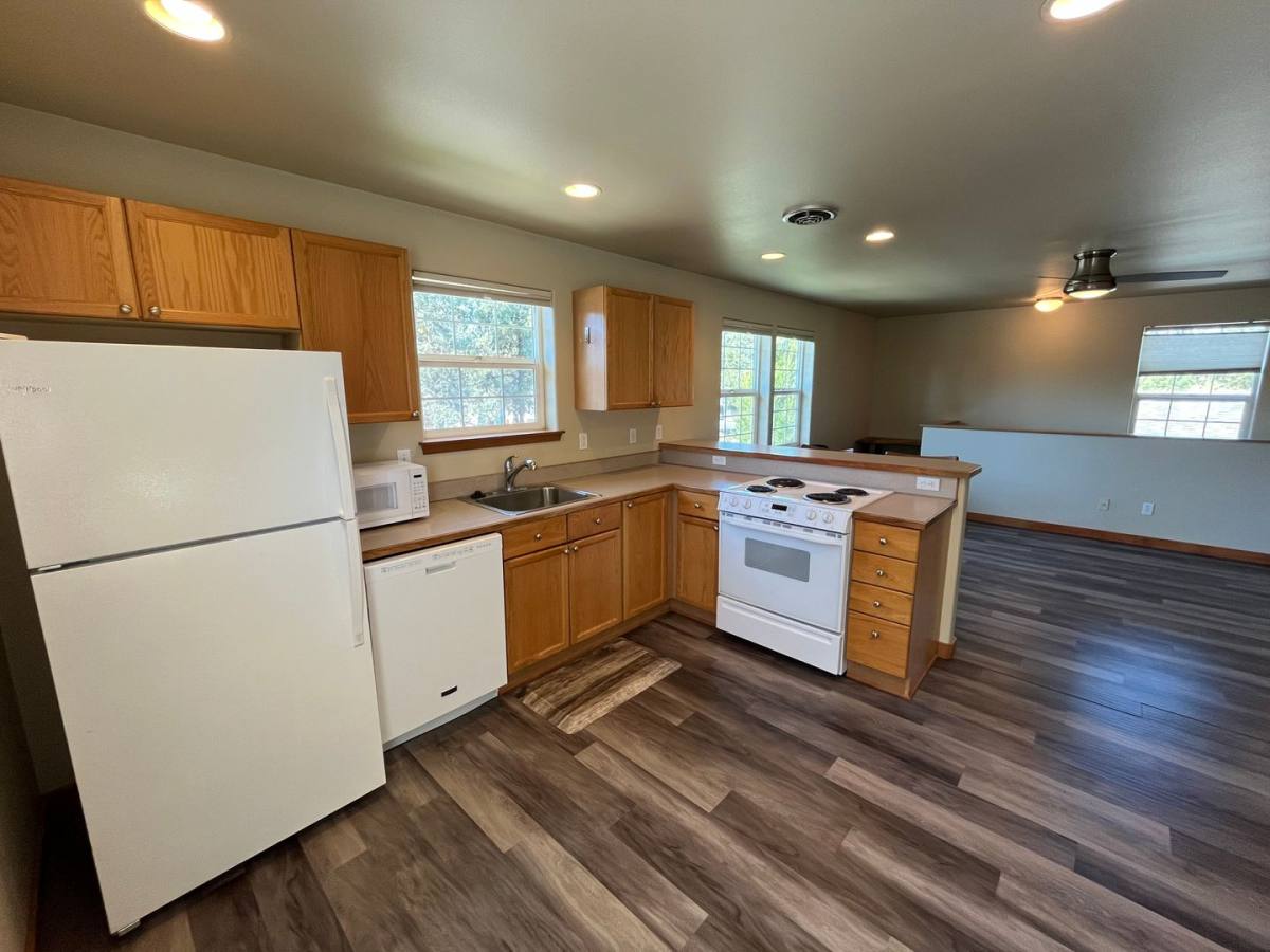 House for rent at 588 SE Roosevelt Ave, Bend, OR 97702