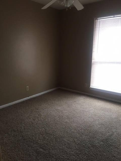 Apartment for rent at 3095 Lamar Ave, Paris, TX 75460