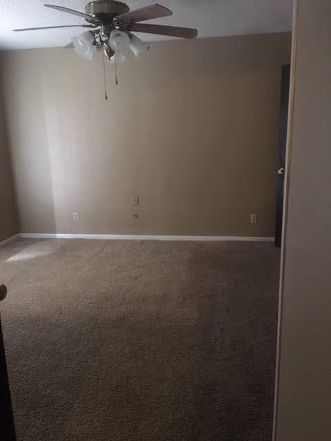 Apartment for rent at 3095 Lamar Ave, Paris, TX 75460