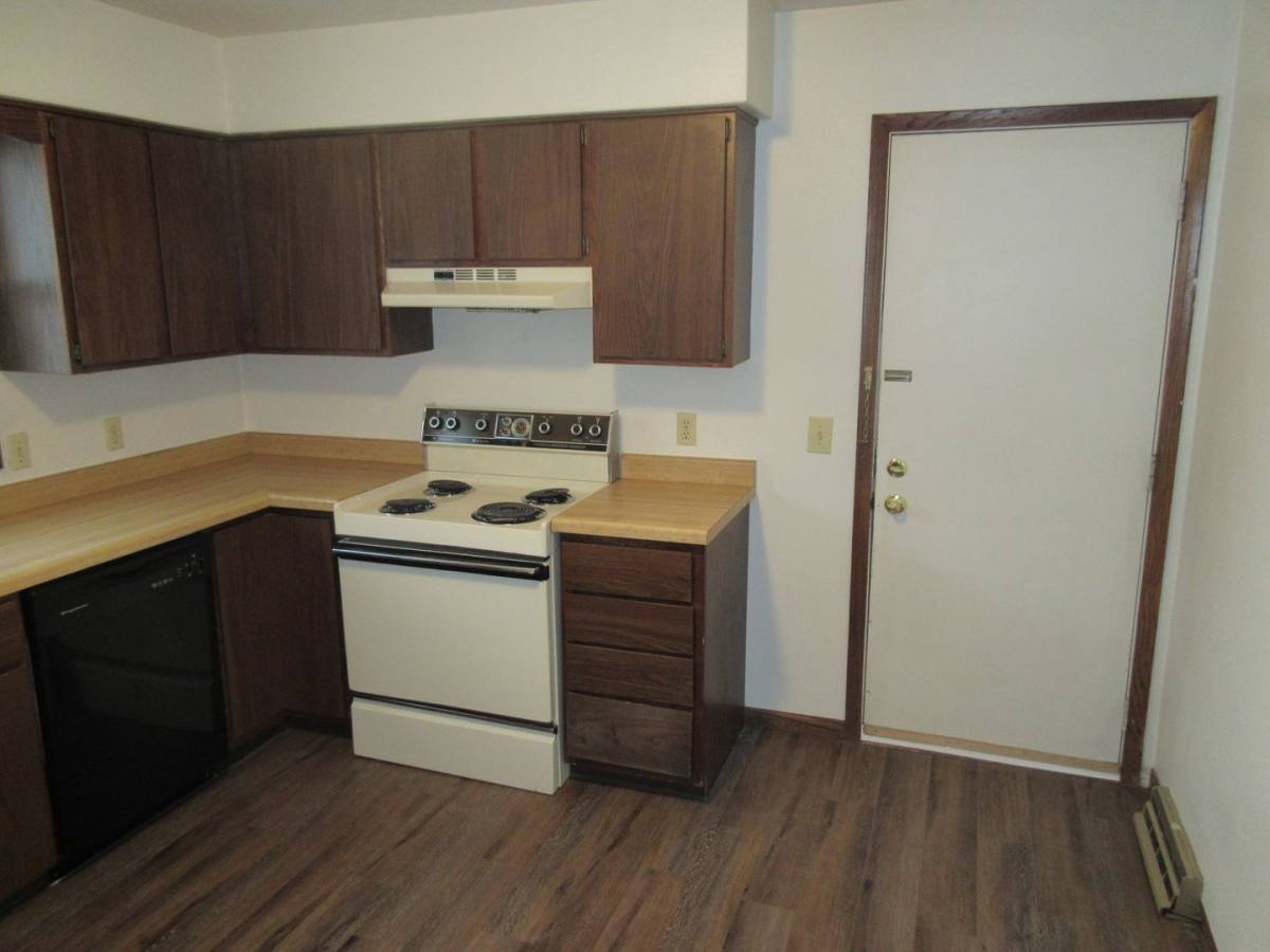 Apartment for rent at 517-519 Margate Dr, Janesville, WI 53546