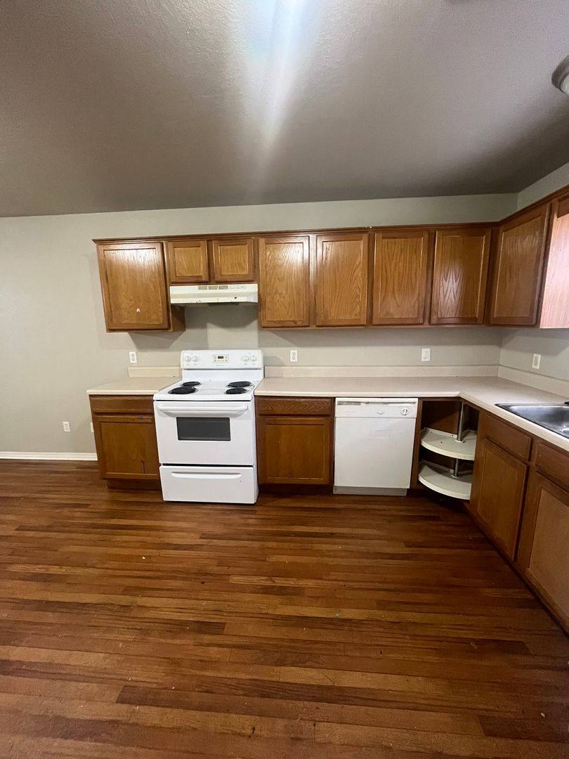 Apartment for rent at 2511-2517 Osage, Fort Smith, AR 72901