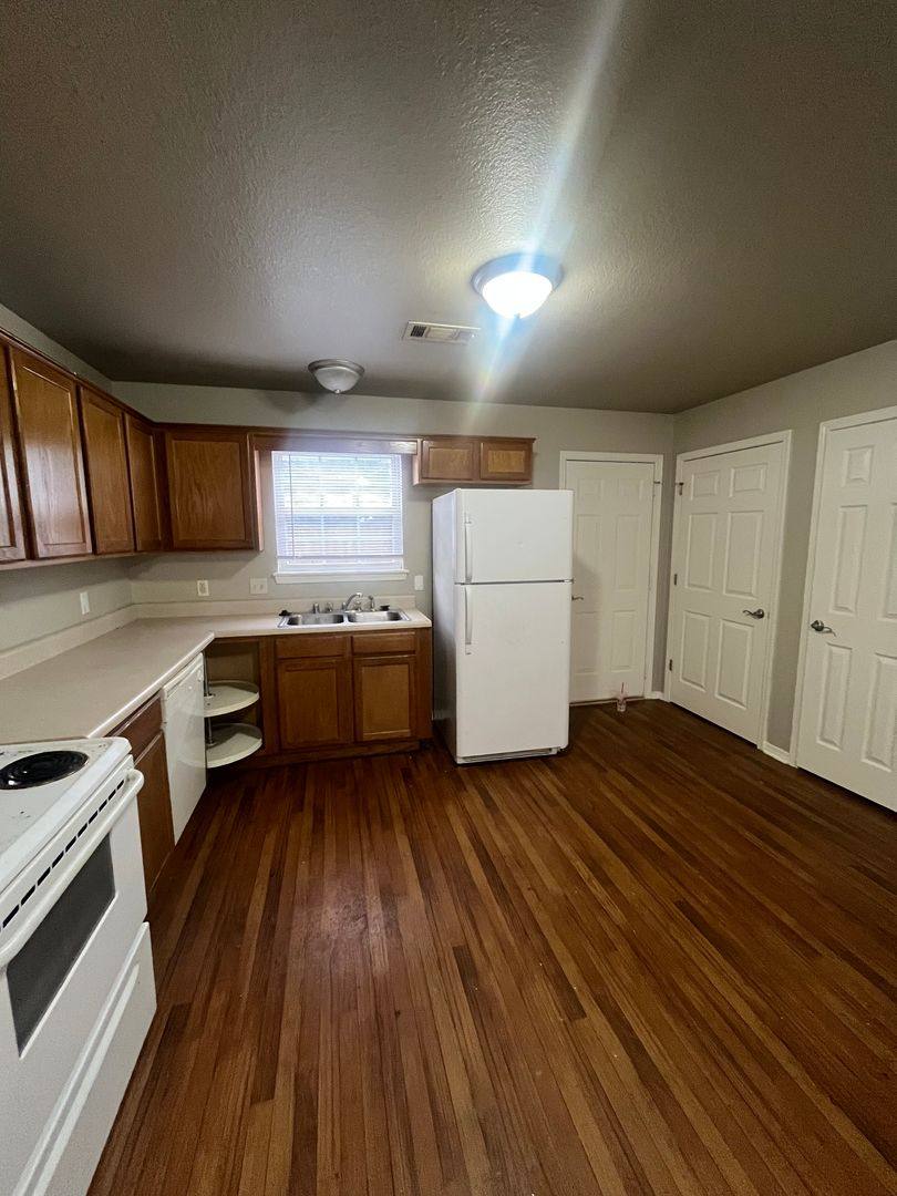 Apartment for rent at 2511-2517 Osage, Fort Smith, AR 72901
