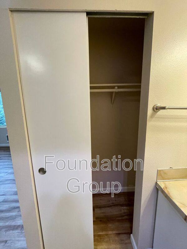 Apartment for rent at 400 10th Ave #401, Seattle, WA 98122